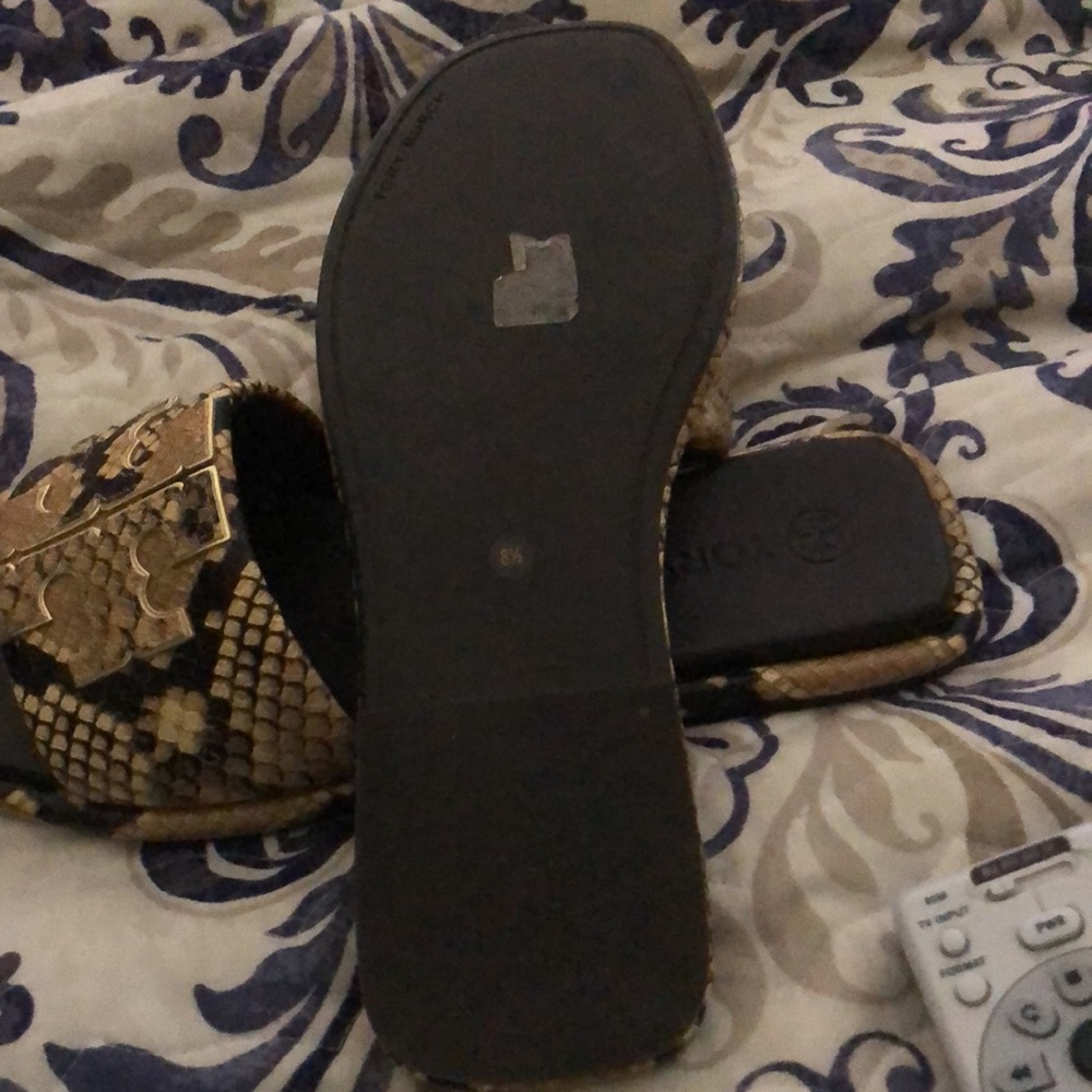 Tory Burch Black and Tan Sandals - Picture 3 of 7